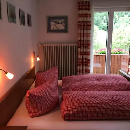 Appartments Stefania 3*