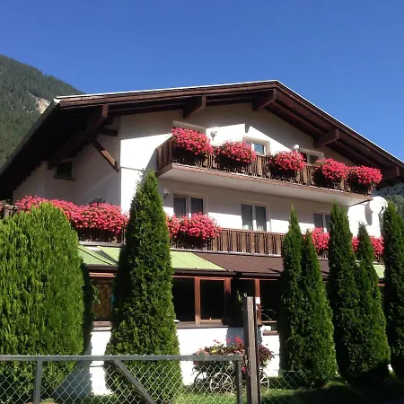Appartments Stefania 3*